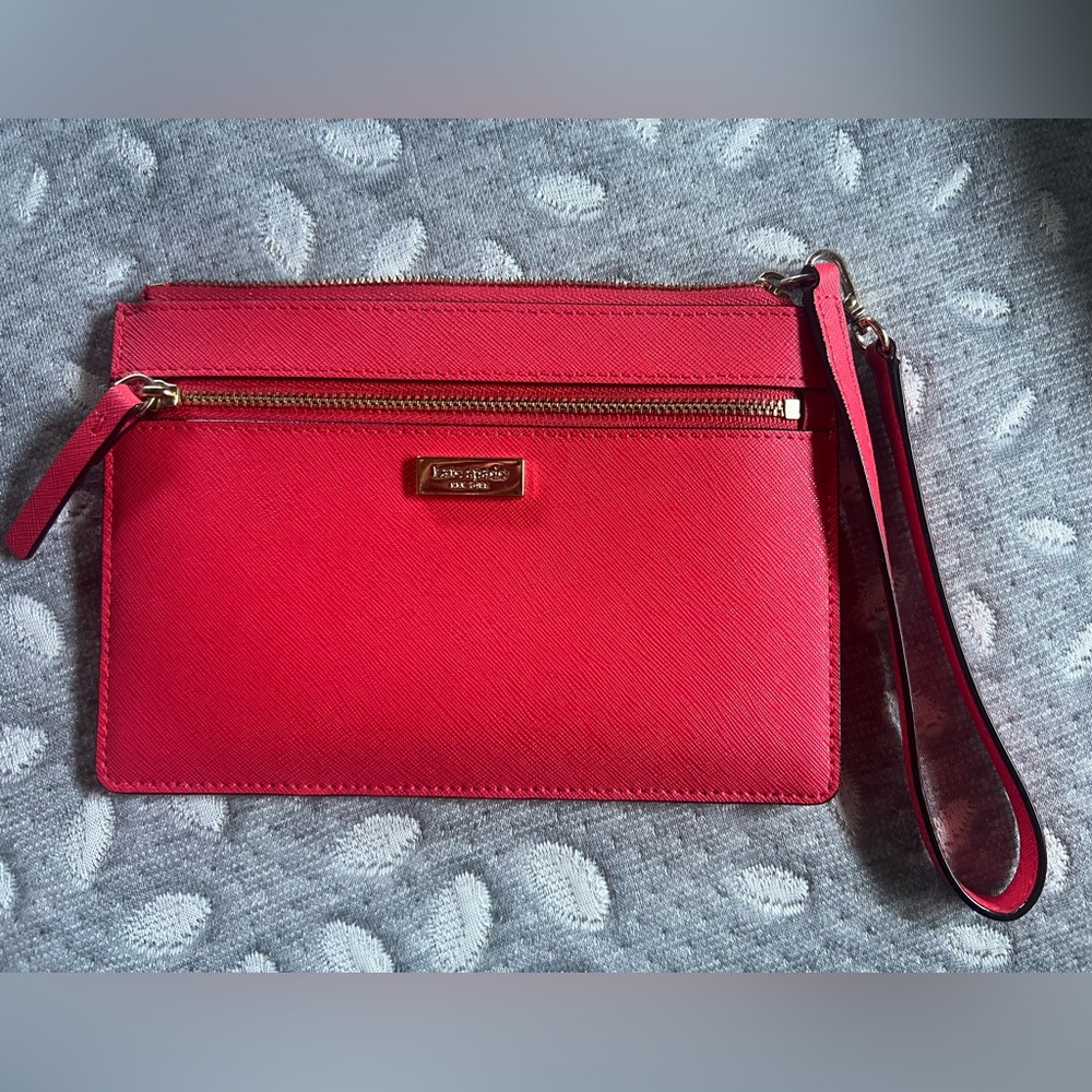 Kate Spade Wristlet Pink